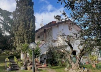 Giardino - Villa via del Fosso della Castelluccia, Roma - foto 2