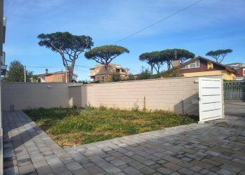 Giardino - Villa piazza del Consorzio, Anzio - foto 2
