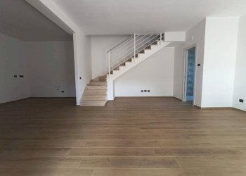 Salone - Villa piazza del Consorzio, Anzio - foto 11