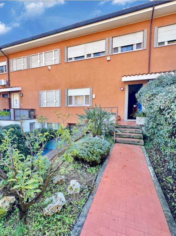 Giardino - Villa a Schiera via Eupoli, Roma - foto 1