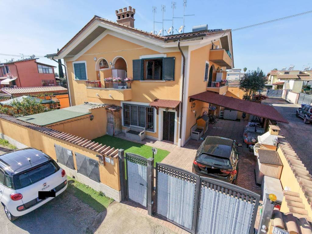 Vista - Villa via Calvignano, frazione Dragona, Roma - foto 2