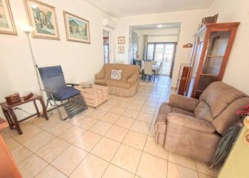 Salone - Three-room apartment via Carlo Casini, hamlet Dragona, Roma - photo 8