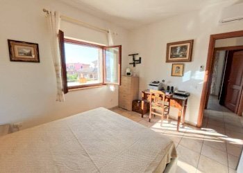 Camera da letto - Three-room apartment via Carlo Casini, hamlet Dragona, Roma - photo 13