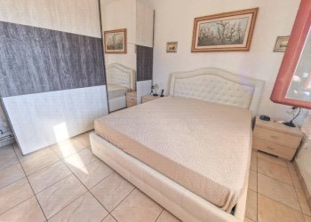Camera da letto - Three-room apartment via Carlo Casini, hamlet Dragona, Roma - photo 15