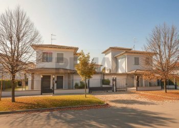 Casa all\'aperto - Casa semi indipendente Via Ponchielli, Castel Goffredo - foto 3