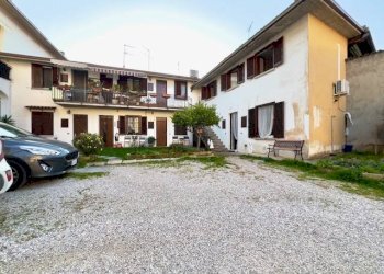 Foto 24 - Trilocale VIA ROSSERA
 
11, Moniga del Garda - foto 24