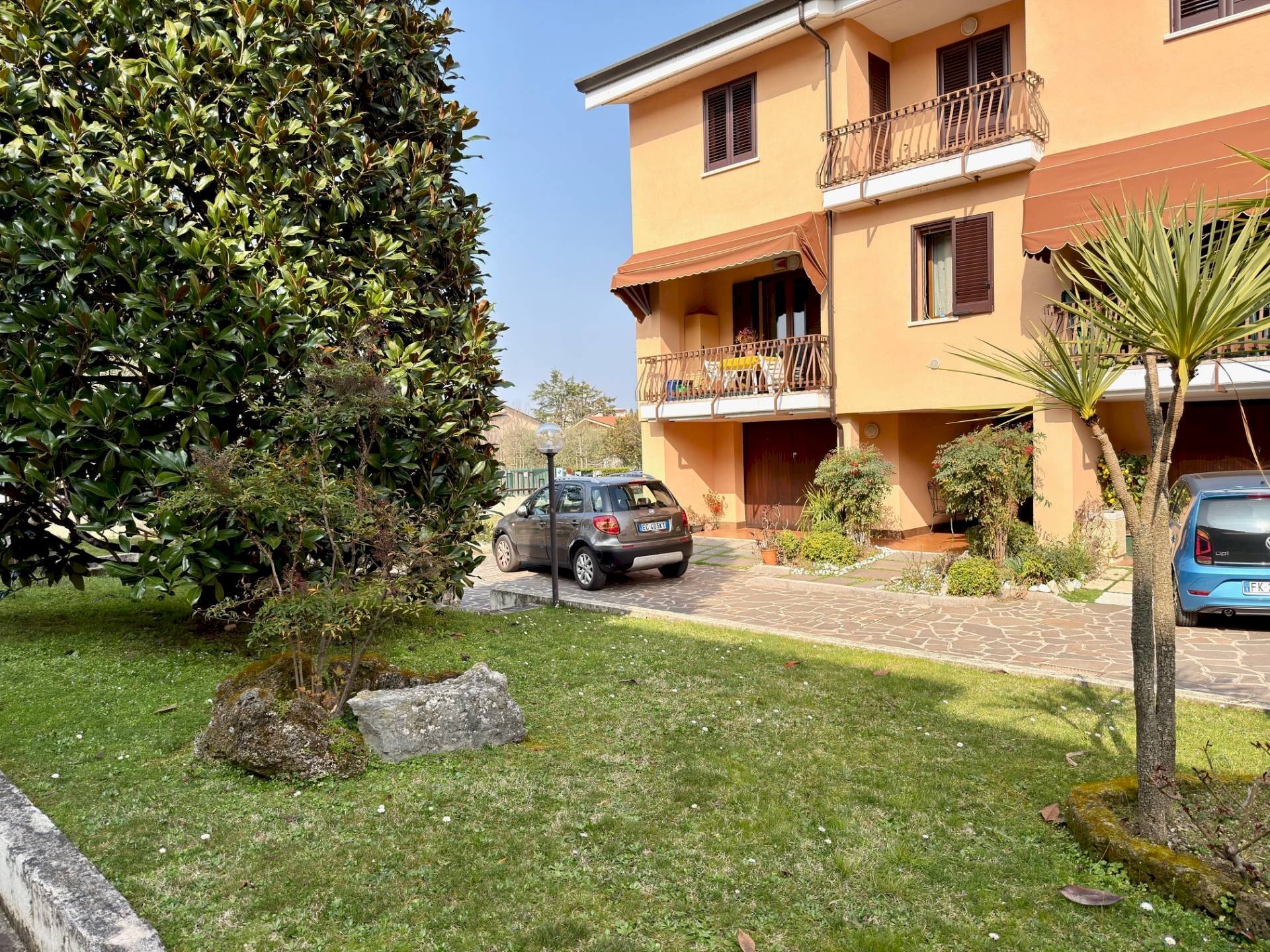 Foto 2 - Villa a Schiera Via Bogliaco
 
33, Desenzano del Garda - foto 2