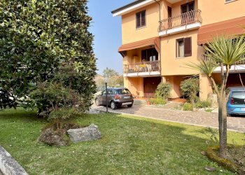 Foto 2 - Villa a Schiera Via Bogliaco
 
33, Desenzano del Garda - foto 2