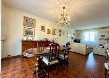 Foto 11 - Villa a Schiera Via Bogliaco
 
33, Desenzano del Garda - foto 11