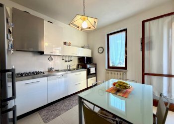 Foto 14 - Villa a Schiera Via Bogliaco
 
33, Desenzano del Garda - foto 14