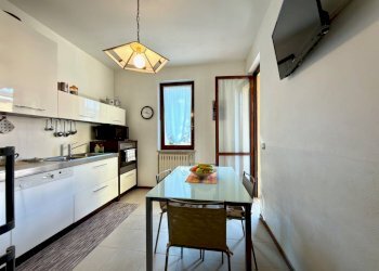 Foto 15 - Villa a Schiera Via Bogliaco
 
33, Desenzano del Garda - foto 15