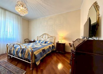 Foto 27 - Villa a Schiera Via Bogliaco
 
33, Desenzano del Garda - foto 27