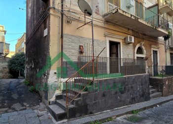 Foto 3 - Casa indipendente Via Carlo Ardizzone, Catania - foto 3