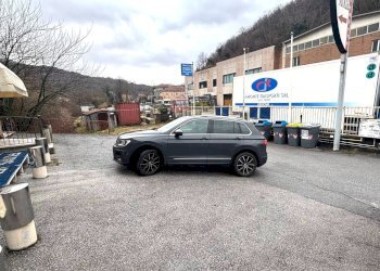 Foto 4 - Capannone Via Guglielmo Marconi
 
118, Savignone - foto 4