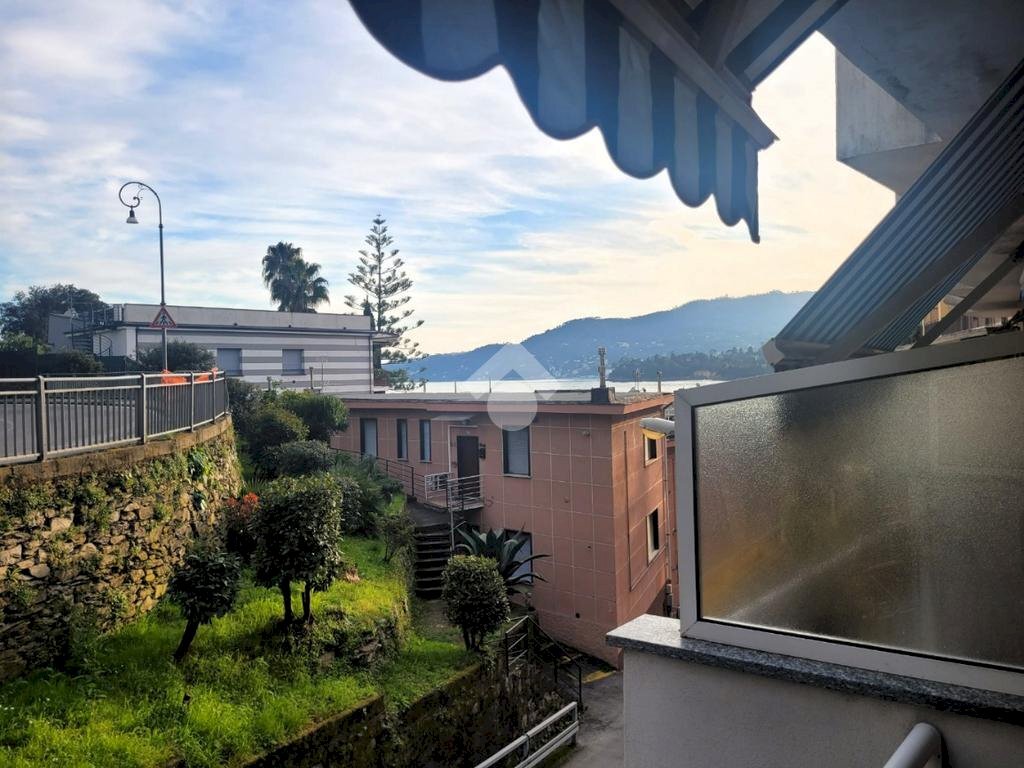 Three-room apartment Via dei Pini, Rapallo - photo 3