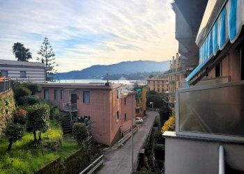 Three-room apartment Via dei Pini, Rapallo - photo 2