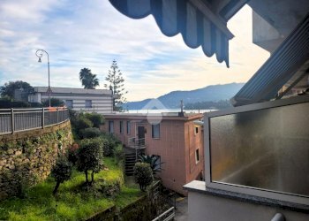 Three-room apartment Via dei Pini, Rapallo - photo 3