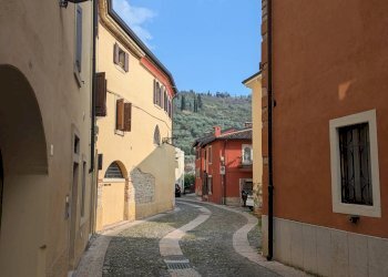 Foto 1 - Trilocale via indentro
 
5, Verona - foto 1