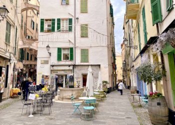 Foto 1 - Locale Commerciale Via Corradi, Sanremo - foto 1