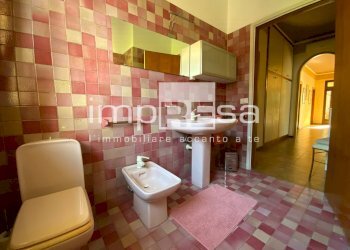 Bagno principale - Casa indipendente Via Altino, Treviso - foto 12