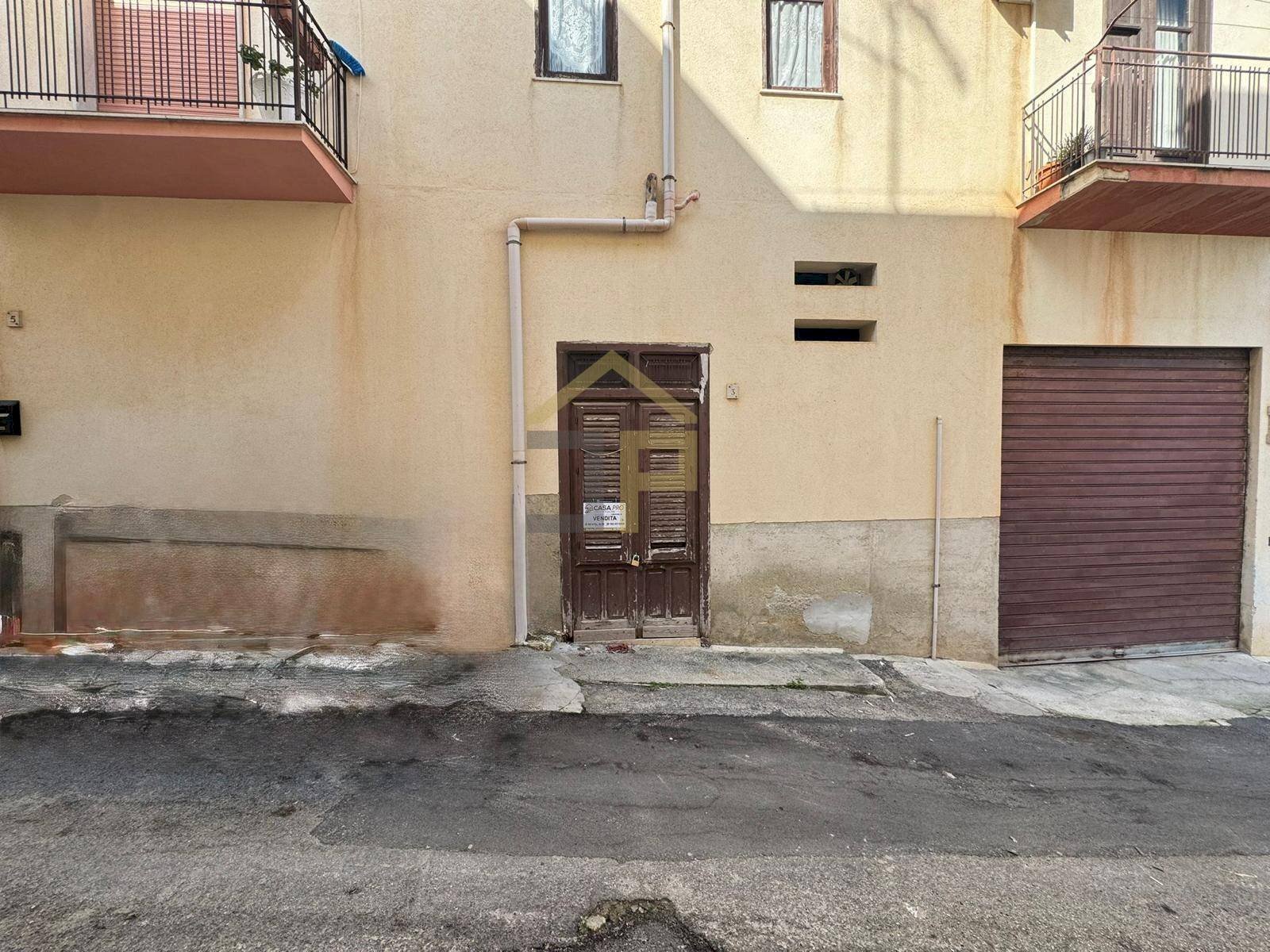 Foto 1 - Bilocale Via Asmara
 
3, Castellammare del Golfo - foto 1