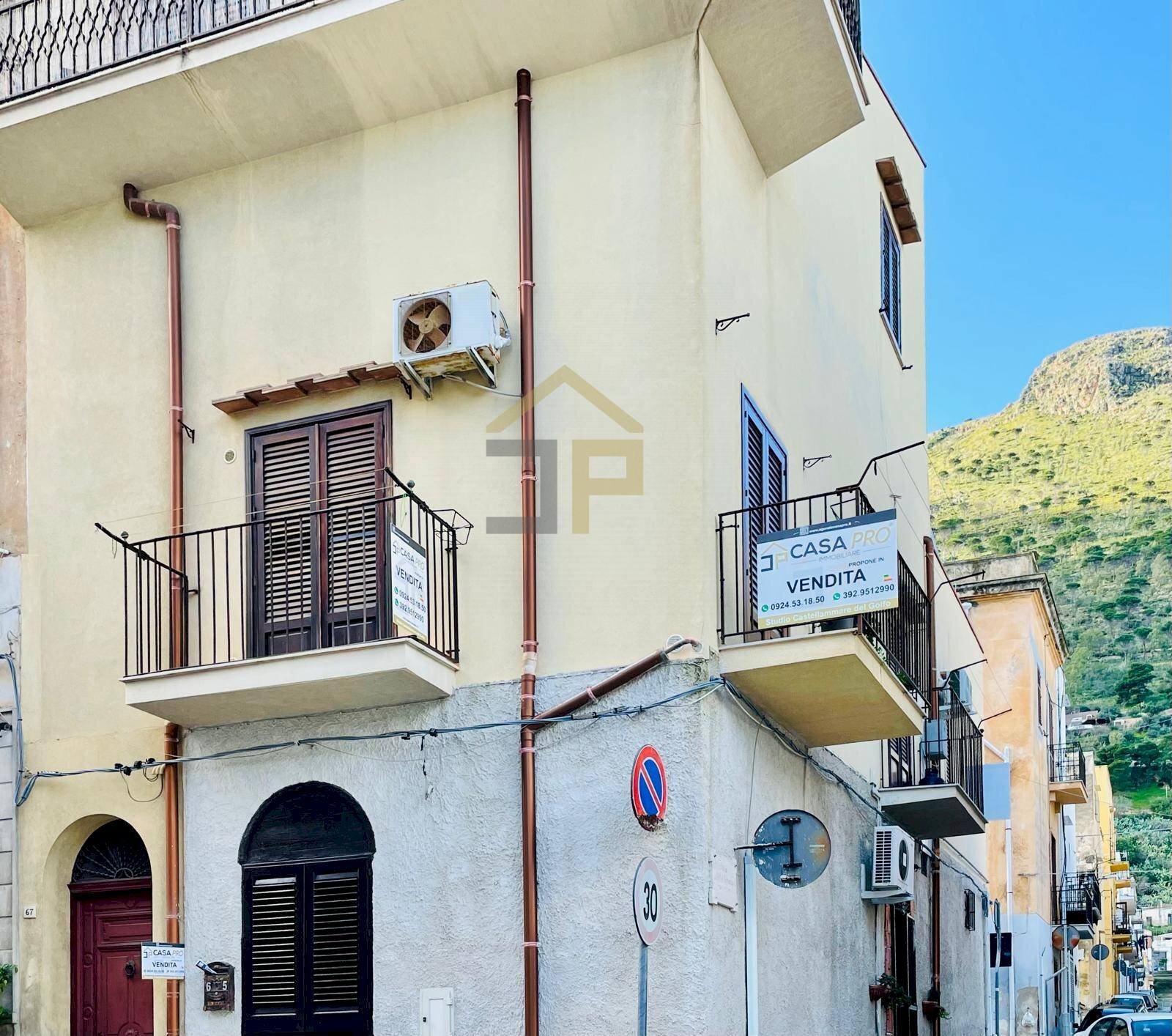 Foto 1 - Appartamento Via Roma
 
67, Castellammare del Golfo - foto 1