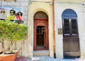 Foto 2 - Appartamento Via Roma
 
67, Castellammare del Golfo - foto 2