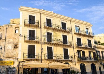 Foto 1 - Apartment Piazza Teatro Santa Cecilia
 
12, Palermo - photo 1