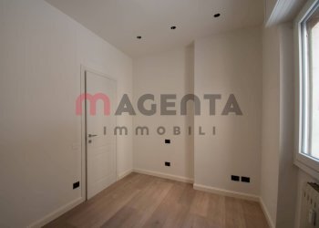 Foto 9 - Quadrilocale LUNGO LAGO CESARE BATTISTI
 
41, Desenzano del Garda - foto 9
