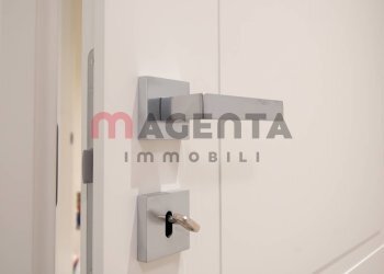 Foto 16 - Quadrilocale LUNGO LAGO CESARE BATTISTI
 
41, Desenzano del Garda - foto 16