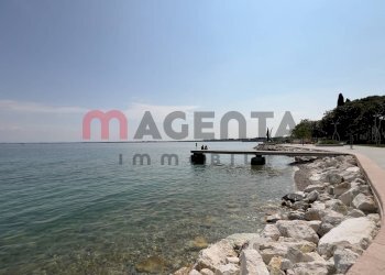 Foto 36 - Quadrilocale LUNGO LAGO CESARE BATTISTI
 
41, Desenzano del Garda - foto 36