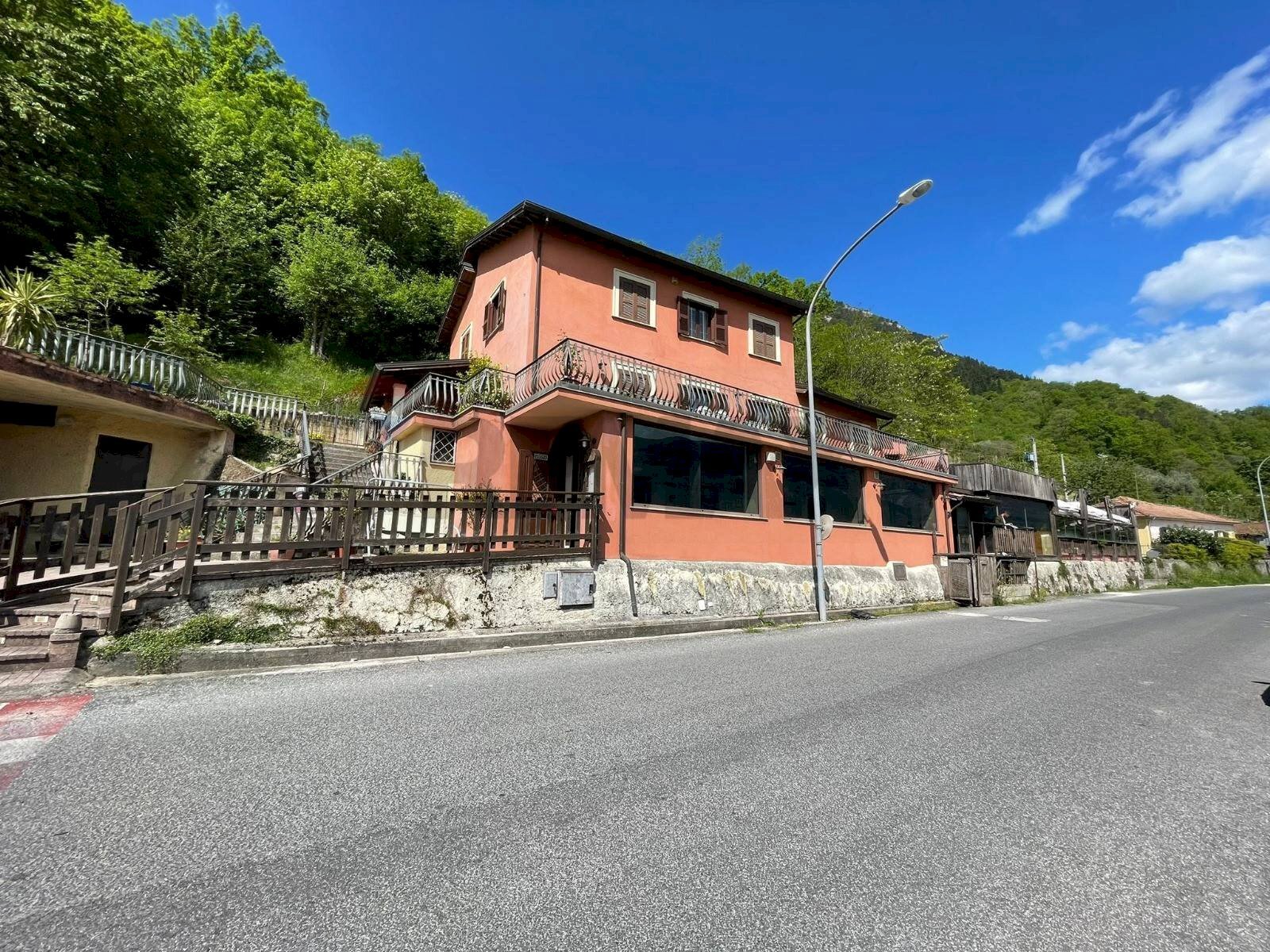 Casa all\'aperto - Locale Commerciale Sora - foto 1