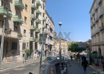 Edificio all\'aperto - Commercial Activity via Salvator Rosa
 
125, Napoli - photo 19