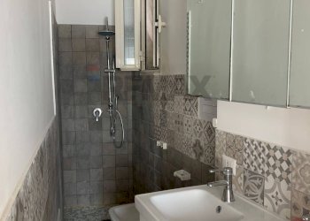 Bagno - Two-room apartment Rosario Portamedina
 
52, Napoli - photo 17