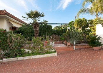 Foto 3 - Semi-detached house Via Ruggiero
66, Torre del Greco - photo 3