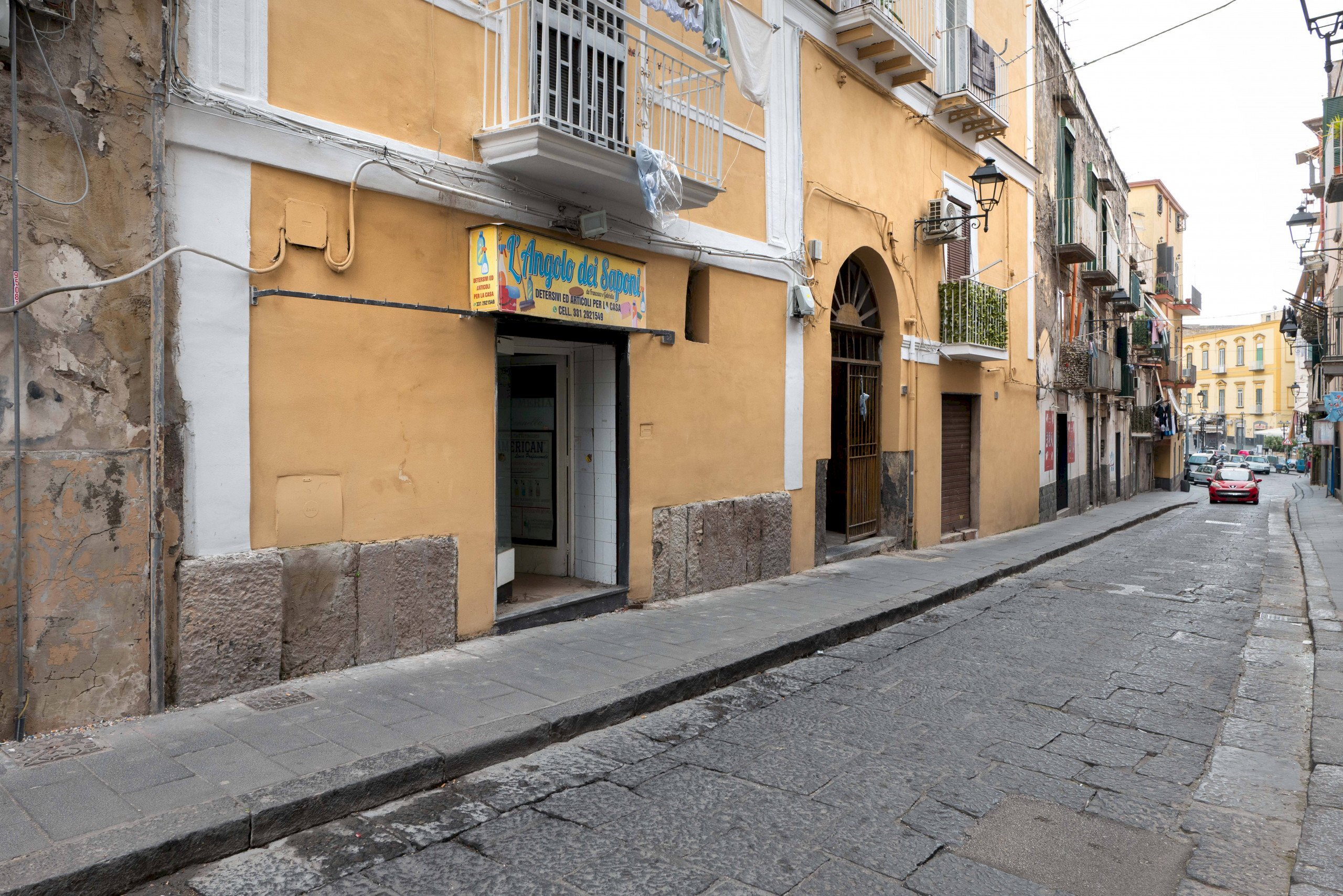 Foto 1 - Commercial Premises via piscopia
 
58, Torre del Greco - photo 1