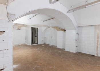 Foto 8 - Commercial Premises via piscopia
58, Torre del Greco - photo 8