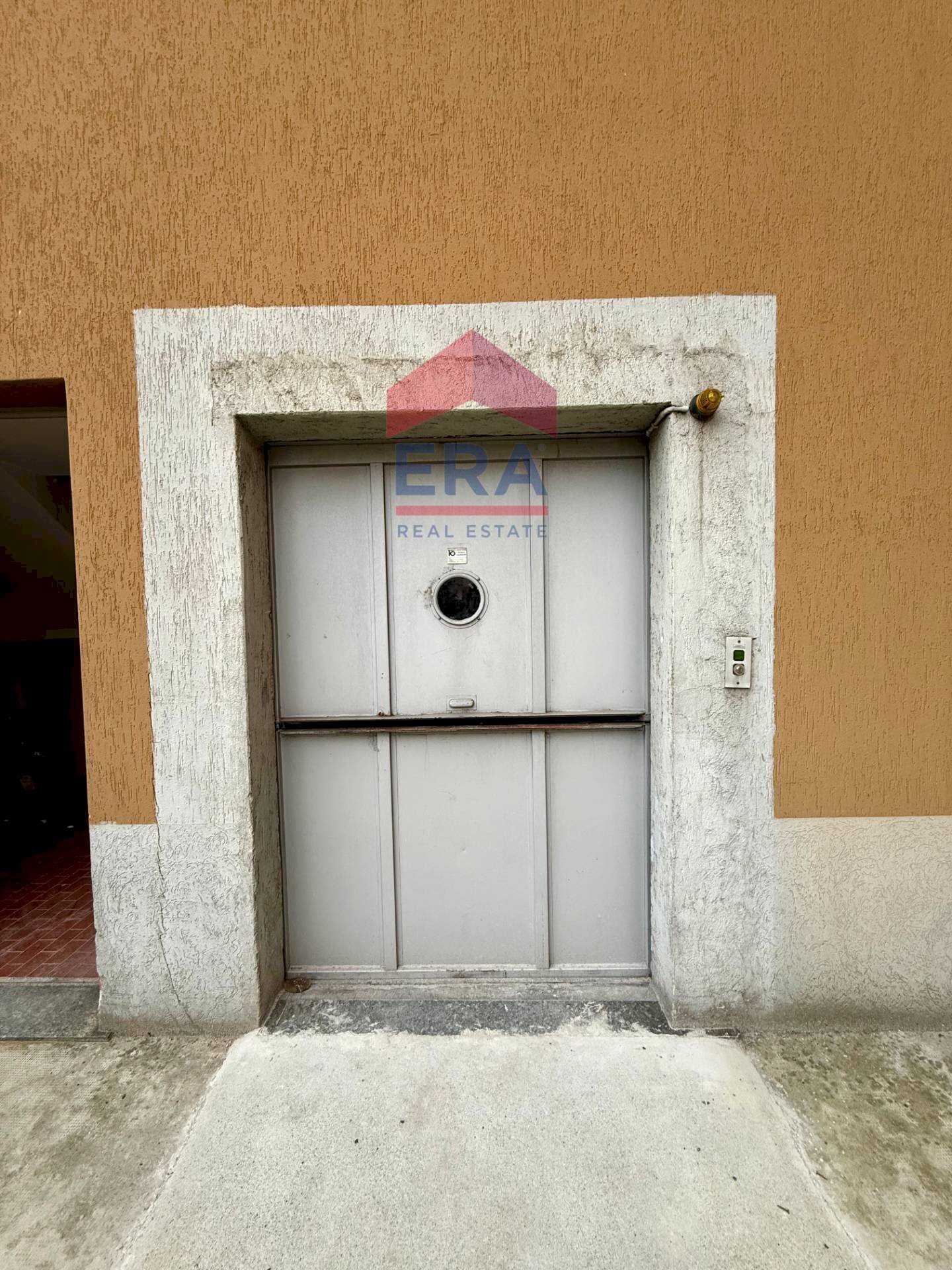 Foto 3 - Capannone Via Aquileia
 
79, Baranzate - foto 3