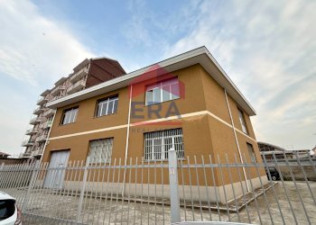 Foto 2 - Capannone Via Aquileia
 
79, Baranzate - foto 2