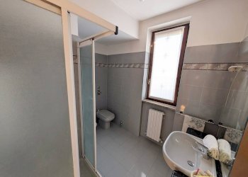 Foto 31 - Villa Paderno Dugnano - photo 31