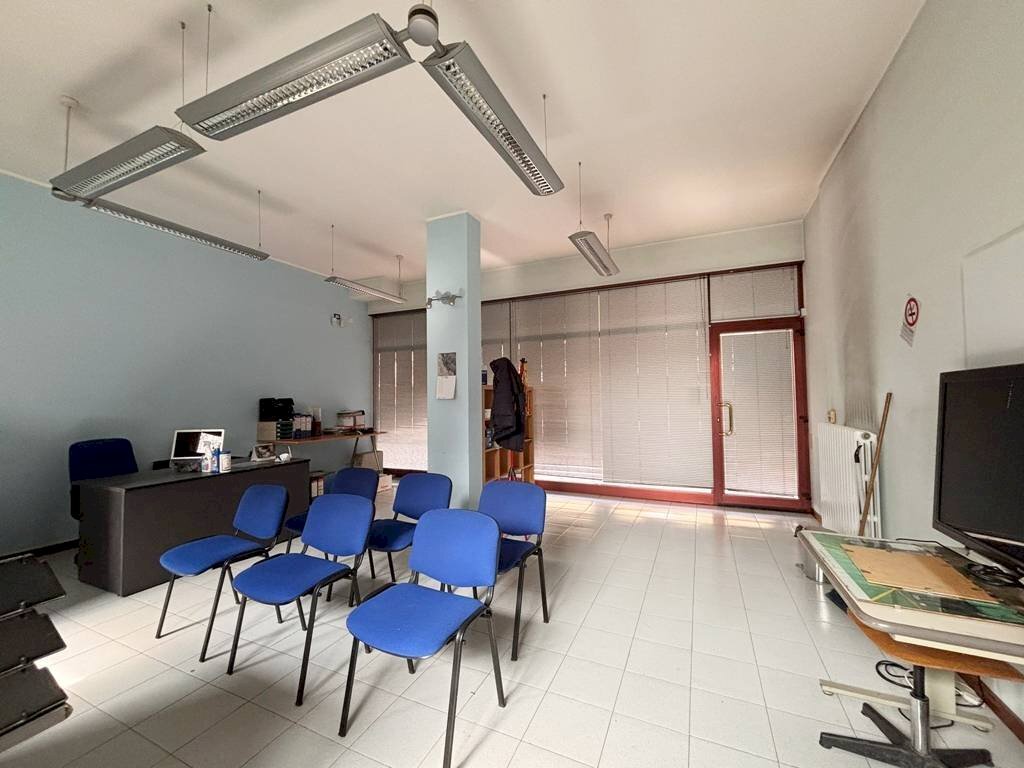 Foto 3 - Commercial Premises Nova Milanese - photo 3