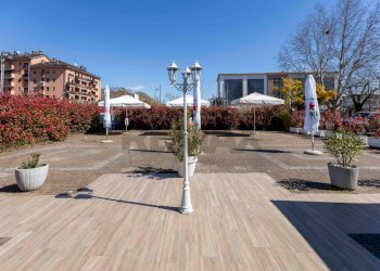 Edificio all\'aperto - Capannone Via Leone Tolstoj
 
79, San Giuliano Milanese - foto 13