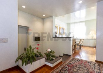 Hall / corridoio - Villa Viale Corsica, Milano - foto 13