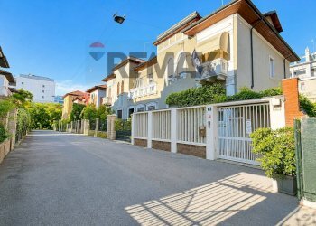 Casa all\'aperto - Villa Via Bartolozzi, Milano - foto 1
