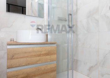 Bagno - Bilocale Via Felice Casati
 
1/a, Milano - foto 14