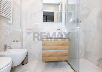 Bagno - Bilocale Via Felice Casati
 
1/a, Milano - foto 15