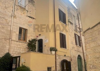 Edificio all\'aperto - Casa indipendente VICO GABRIELE MOROLA
 
42-44, Trani - foto 6