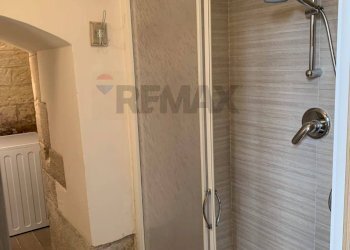 Bagno  piano terra - Casa indipendente VICO GABRIELE MOROLA
 
42-44, Trani - foto 35