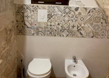 Bagno  piano terra - Casa indipendente VICO GABRIELE MOROLA
 
42-44, Trani - foto 36