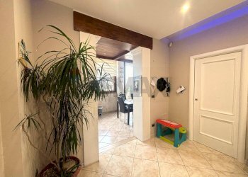 Hall / corridoio - Attico VIA SALVEMINI
 
3, Trani - foto 12